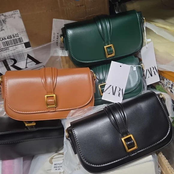 Elegant Leather Crossbody Bag - Black, Brown, Green - Picture 2 of 2